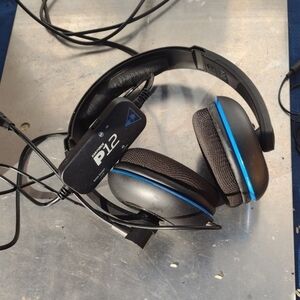 Turtle Beach P12 Gaming Headset - Black and Blue nwot